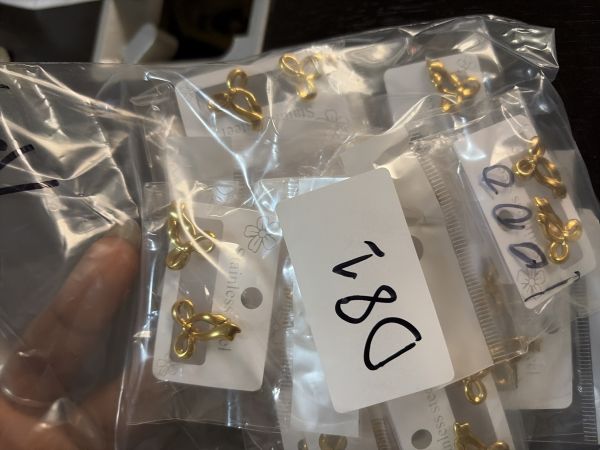 D81