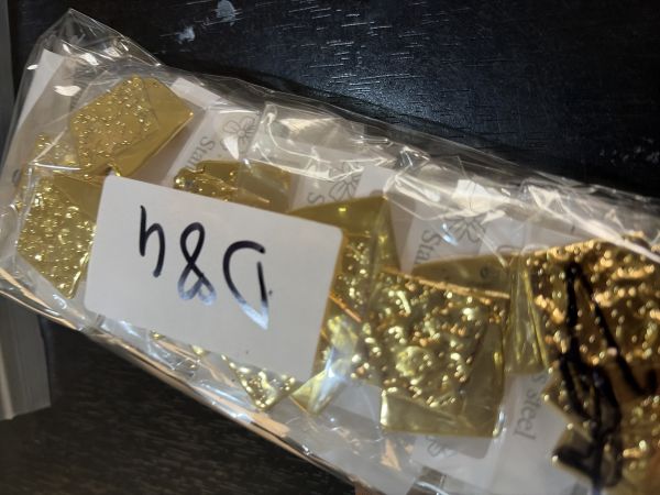D84