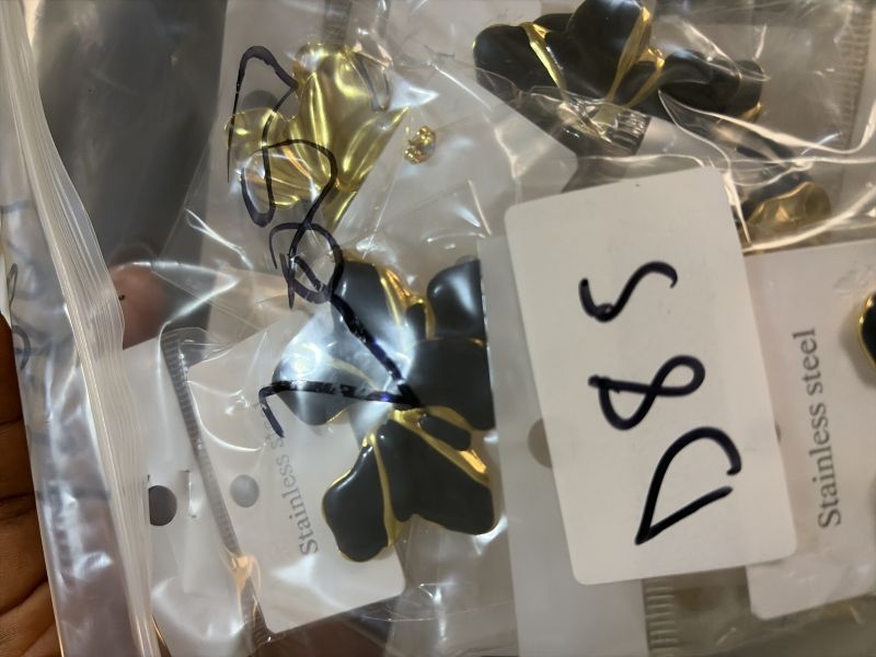 D85