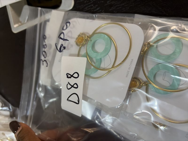 D88