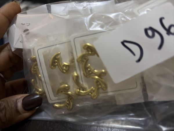 D96