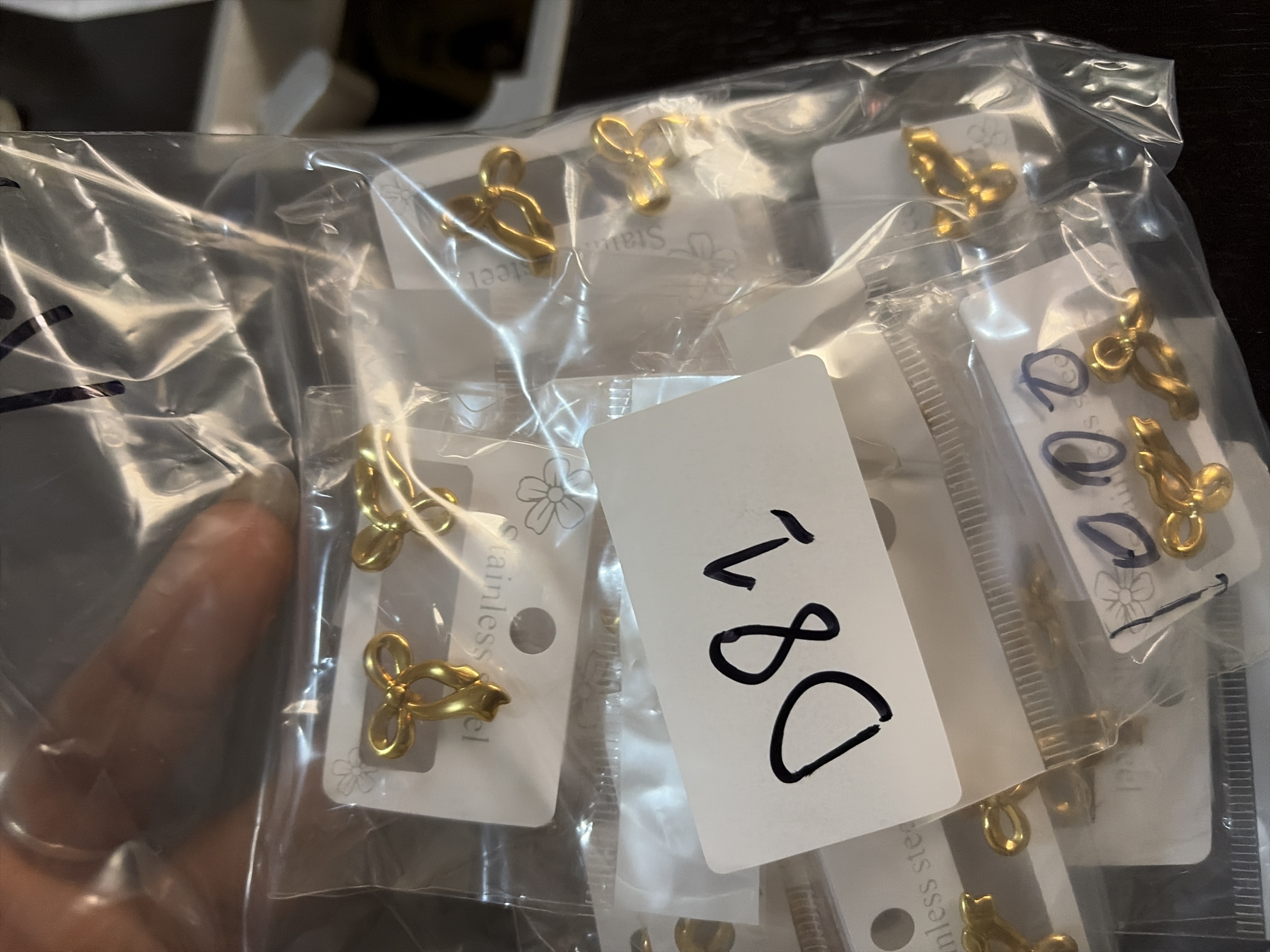 D81