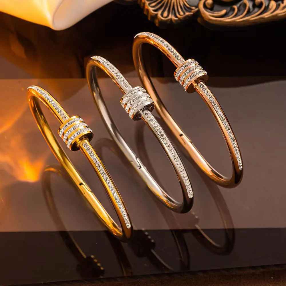 Colliers & Pendentifs